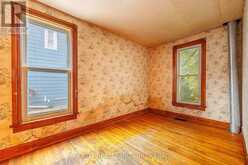 35 REGENT STREET | Thorold Ontario | Slide Image Nine