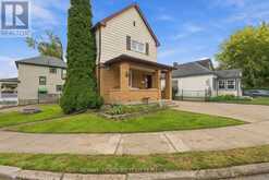 5196 ONTARIO AVENUE | Niagara Falls Ontario | Slide Image Two