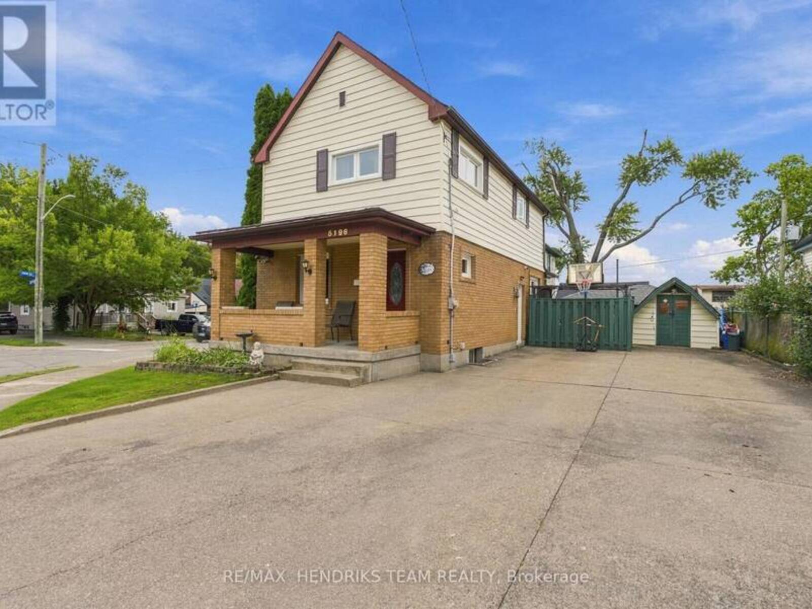 5196 ONTARIO AVENUE, Niagara Falls, Ontario L2E 3S3