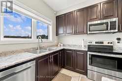 4032 FRACCHIONI DRIVE | Beamsville Ontario | Slide Image Nine