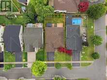 4 MASON DRIVE | Fonthill Ontario | Slide Image Thirty-four