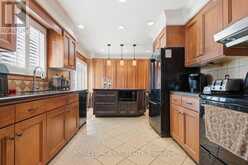 92 LARCHWOOD CIRCLE | Welland Ontario | Slide Image Fifteen