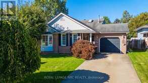 92 LARCHWOOD CIRCLE | Welland Ontario | Slide Image One