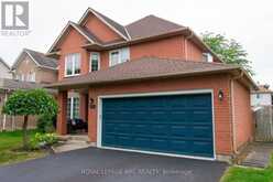 29 FARRIS AVENUE | St. Catharines Ontario | Slide Image Two