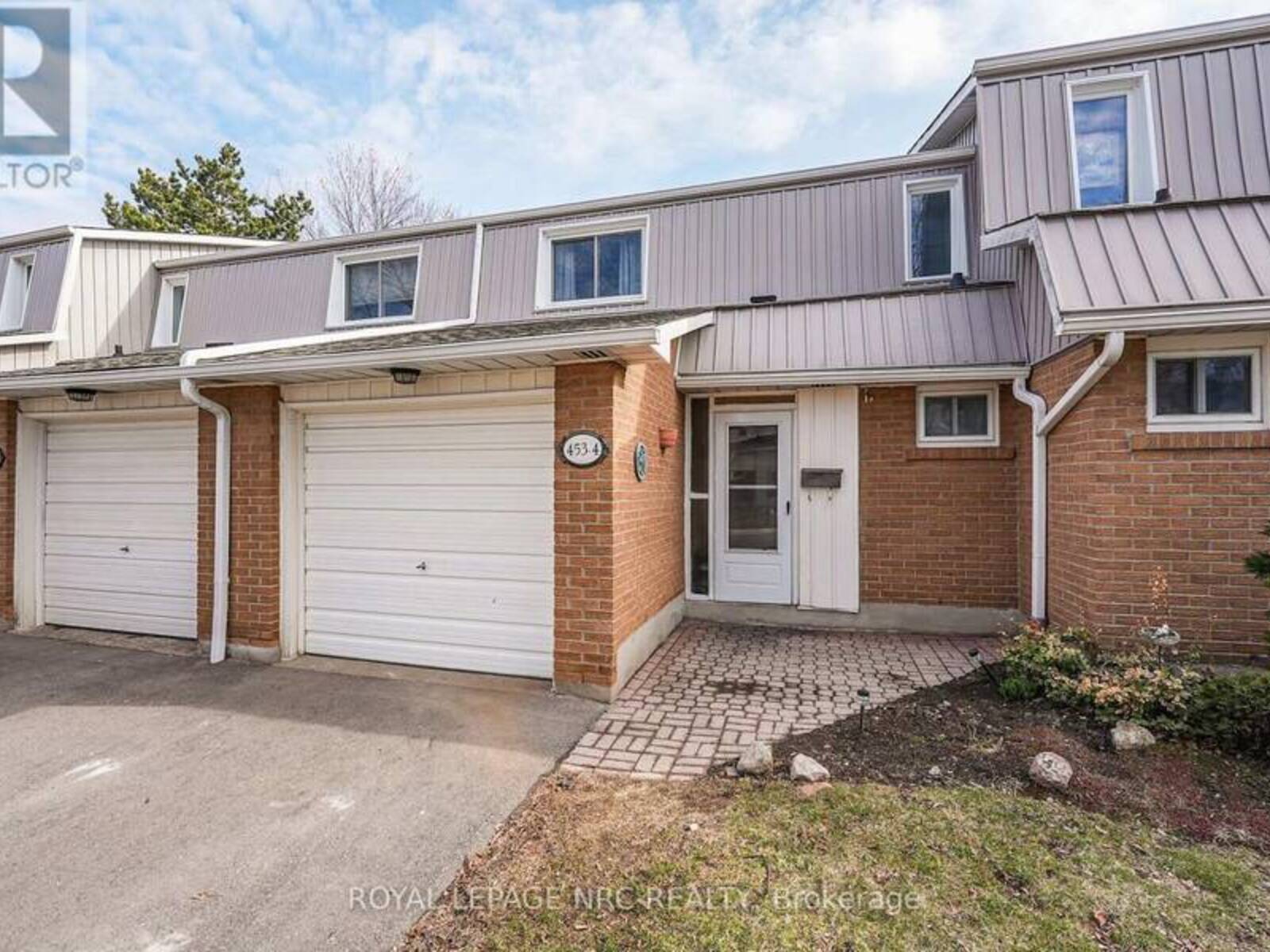 4 - 453 WOODVIEW ROAD, Burlington, Ontario L7N 2Z9