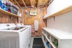 6073 WILDROSE CRESCENT | Niagara Falls Ontario | Slide Image Sixteen