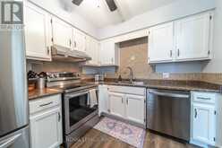 6073 WILDROSE CRESCENT | Niagara Falls Ontario | Slide Image Two