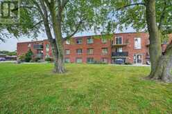 37 - 452 CARLTON STREET S | St. Catharines Ontario | Slide Image One