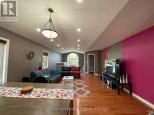 8272 WOODSVIEW CRESCENT | Niagara Falls Ontario | Slide Image Three