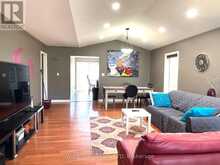 8272 WOODSVIEW CRESCENT | Niagara Falls Ontario | Slide Image Four