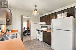 28 THE CEDARS STREET | St. Catharines Ontario | Slide Image Ten