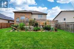 8394 GREENFIELD CRESCENT | Niagara Falls Ontario | Slide Image Three