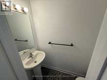 824 - 4263 FOURTH AVENUE | Niagara Falls Ontario | Slide Image Twelve