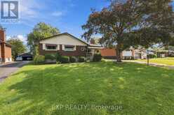 8800 CHAMPLAIN DRIVE | Niagara Falls Ontario | Slide Image Four