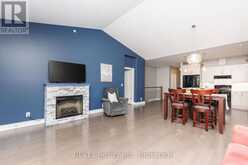 38 SANDALWOOD COMMON | St. Catharines Ontario | Slide Image Thirteen