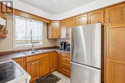 6033 WILDROSE CRESCENT | Niagara Falls Ontario | Slide Image Nine