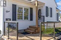 4 MANOR ROAD | St. Catharines Ontario | Slide Image Two