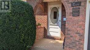 81 ZIRALDO ROAD N | St. Catharines Ontario | Slide Image Three