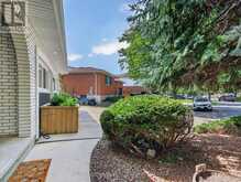 14 FAIRLAWN COURT | St. Catharines Ontario | Slide Image Three