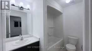 7405 MATTEO DRIVE | Niagara Falls Ontario | Slide Image Eleven