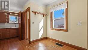 86 RYKERT STREET | St. Catharines Ontario | Slide Image Five