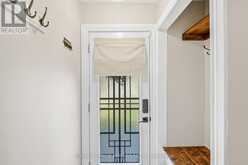 26 BATTERSEA AVENUE | St. Catharines Ontario | Slide Image Six