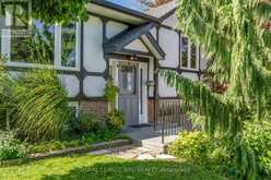 481 BUNTING ROAD | St. Catharines Ontario | Slide Image Four