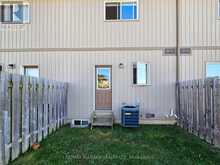 37 - 6118 KELSEY CRESCENT | Niagara Falls Ontario | Slide Image Thirty-eight