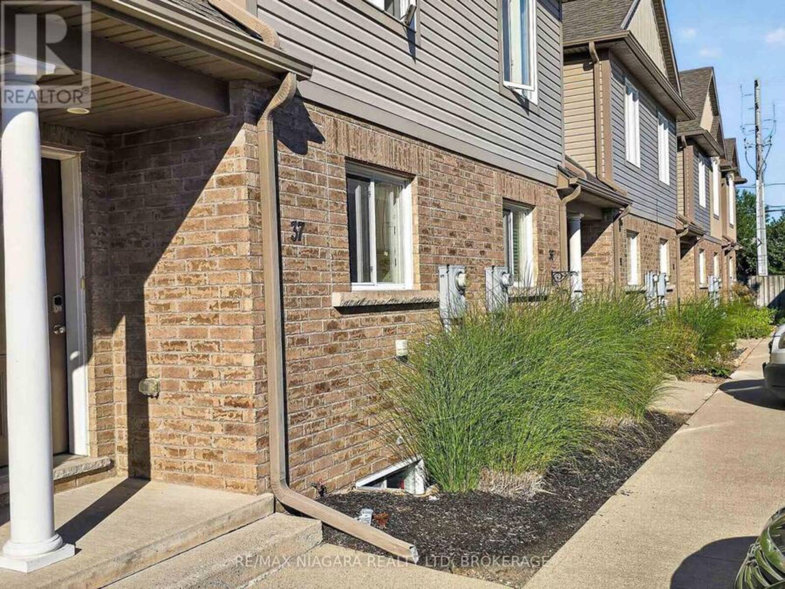 37 - 6118 KELSEY CRESCENT, Niagara Falls, Ontario L2H 0M6