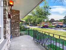 82 REGENT DRIVE | St. Catharines Ontario | Slide Image Three