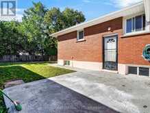 82 REGENT DRIVE | St. Catharines Ontario | Slide Image Four