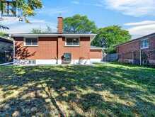 82 REGENT DRIVE | St. Catharines Ontario | Slide Image Six
