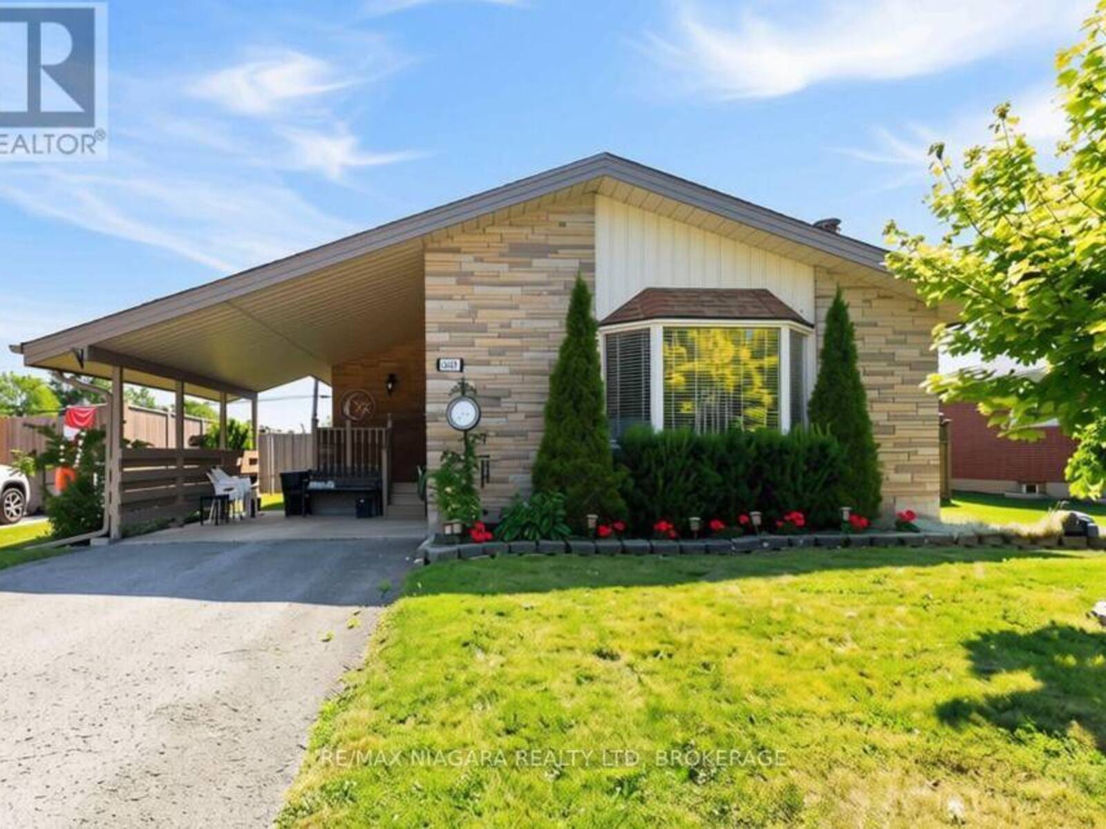 8689 FURLONG AVENUE, Niagara Falls, Ontario L2G 6W9