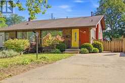 6916 DOLPHIN STREET | Niagara Falls Ontario | Slide Image Three