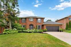 42 FORESTHILL CRESCENT | Fonthill Ontario | Slide Image One