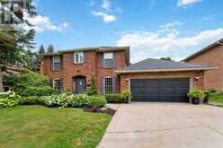 42 FORESTHILL CRESCENT | Fonthill Ontario | Slide Image Two
