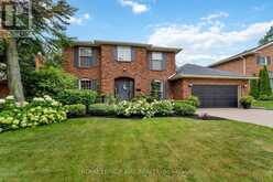 42 FORESTHILL CRESCENT | Fonthill Ontario | Slide Image Three