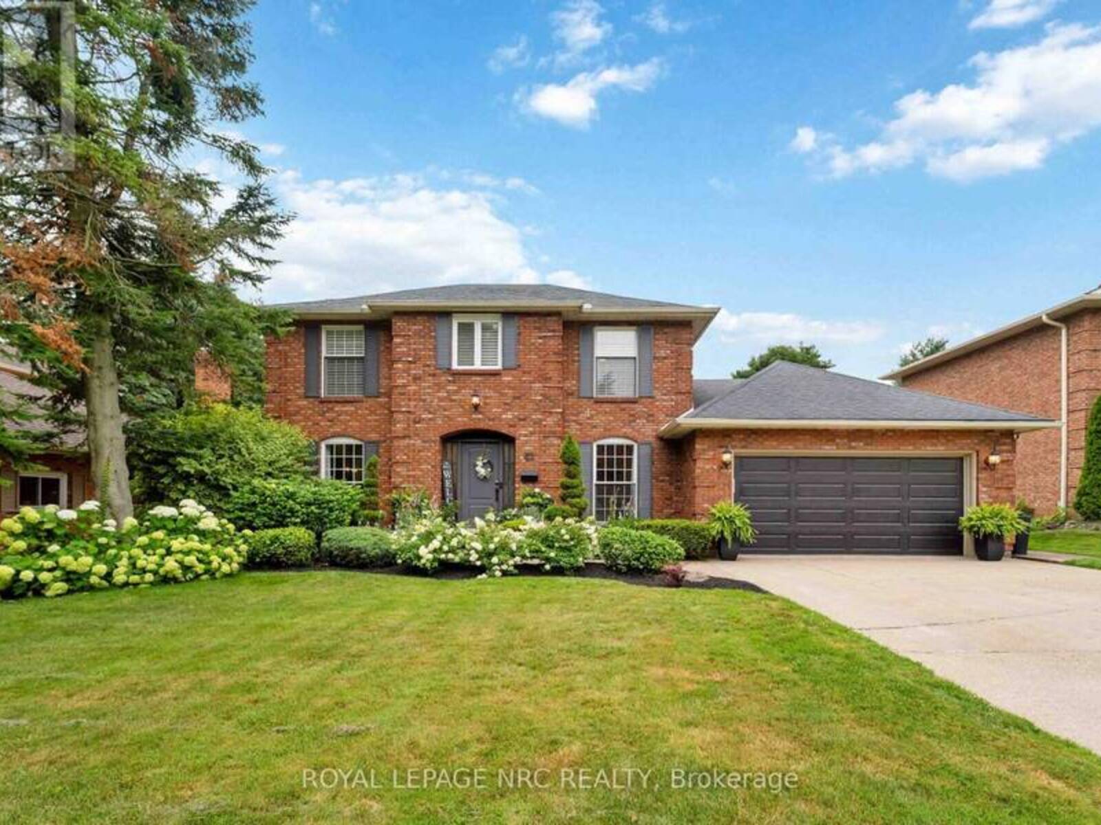 42 FORESTHILL CRESCENT, Fonthill, Ontario L3E 0C4