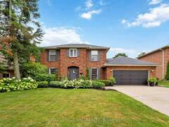 42 FORESTHILL CRESCENT Fonthill Ontario, L3E 0C4