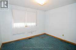 27 HUGHES AVENUE | Welland Ontario | Slide Image Fifteen