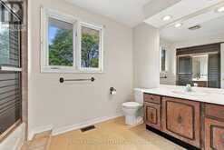 17 FARMINGTON DRIVE | St. Catharines Ontario | Slide Image Thirty-one