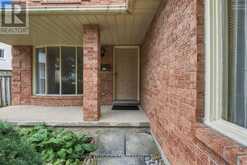 17 FARMINGTON DRIVE | St. Catharines Ontario | Slide Image Four