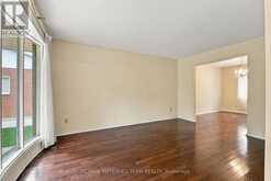 17 FARMINGTON DRIVE | St. Catharines Ontario | Slide Image Six