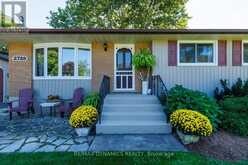 2728 RED MAPLE AVENUE | Lincoln Ontario | Slide Image Three