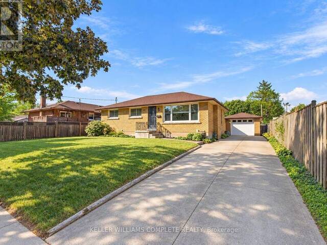 6247 BALMORAL AVENUE Niagara Falls Ontario, L2E 3A7 - 5 Bedrooms Home For Sale