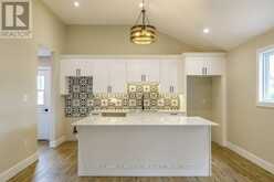 406 HENNEPIN AVENUE | Welland Ontario | Slide Image Nine
