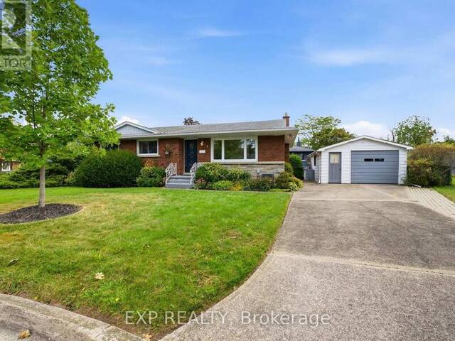 2 GLENGROVE CIRCLE St. Catharines Ontario, L2T 2Y9 - 3 Bedrooms Home For Sale