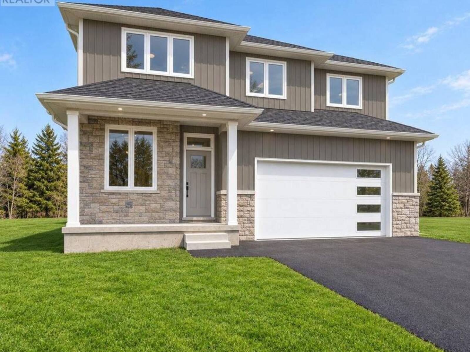 63 SWAN AVENUE, Fonthill, Ontario L3E 0B1