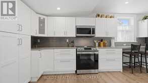 28 CHAPEL STREET S | Thorold Ontario | Slide Image Seven