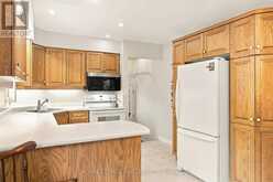 13 HARDWOOD GROVE | St. Catharines Ontario | Slide Image Nine